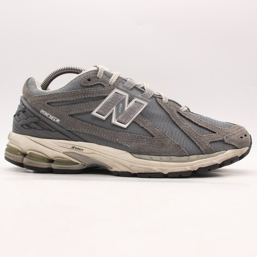 New Balance 1906R Mens Size US 9.5 D Casual Shoes Sneakers M1906RV